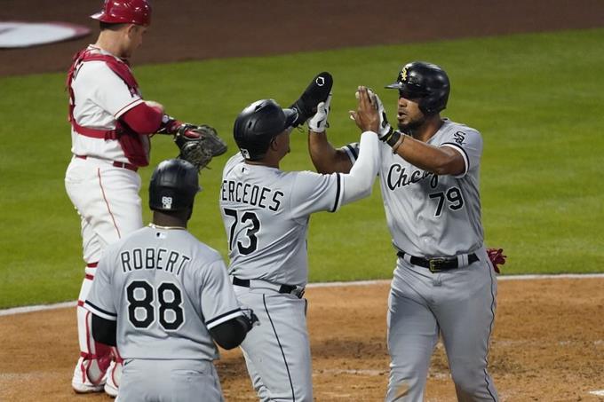 Yermín Mercedes se va de 5-5, Pujols dispara su cuadrangular 663 de su carrera