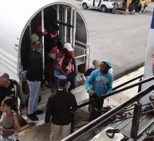 Migración intervendrá polos turísticos para repatriar haitianos