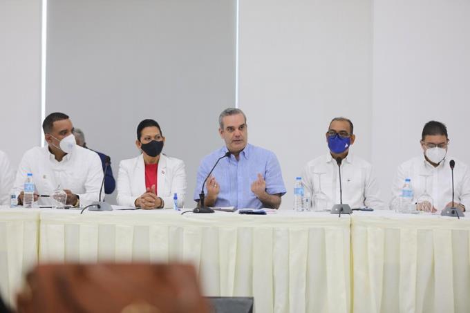 Abinader: La reforma policial se aplicará gradualmente
