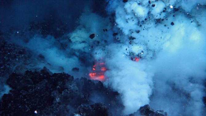 La verdadera e inquietante magnitud energética de los volcanes submarinos