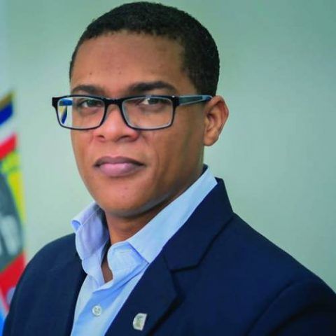 Presenta la renuncia director Gestión Humana de Alcaldía SDE