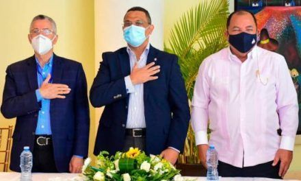 Comienza plan de titulación en Santo Domingo Este