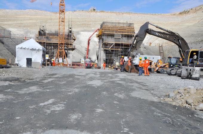 Consorcio asegura presa de Monte Grande avanza según cronograma