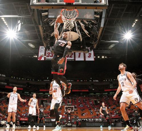 Randle y Rose conducen a Knicks