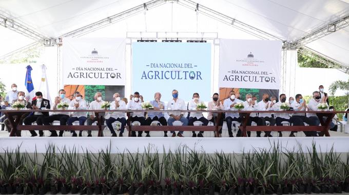 Luis Abinader dice que la alimentación en el país está garantizada