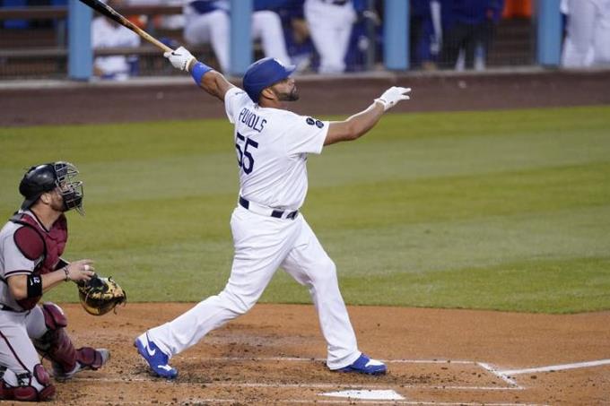 Pujols conecta primer jonrón con el uniforme de Dodgers
