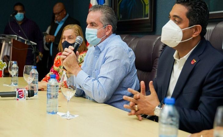 Ministro Neney Cabrera anuncia la intervención técnica del vertedero de La Vega