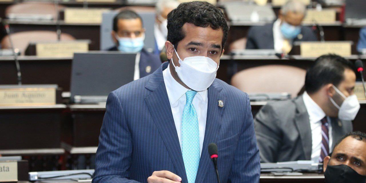 El diputado Omar Fernández agradece gestión de vacunas a senadores de EE.UU