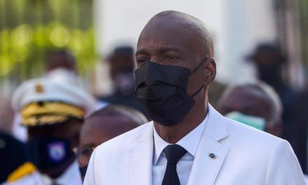 Moise llama al diálogo para firmar un acuerdo político a 25 años en Haití