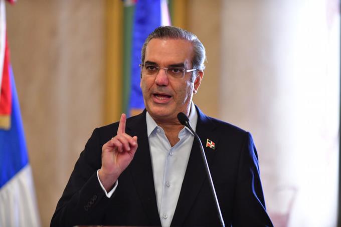 Presidente Abinader insiste a funcionarios sobre ética