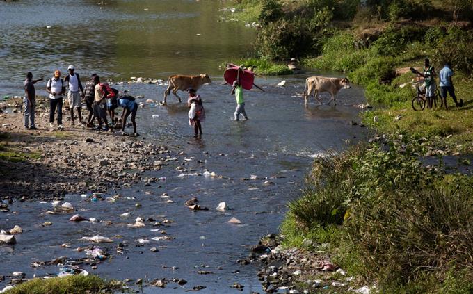 Se enfrentan agricultores de Haití y RD por canalización del Masacre