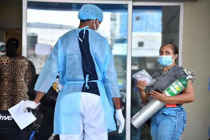 18,378 contagios desde el nuevo toque de queda