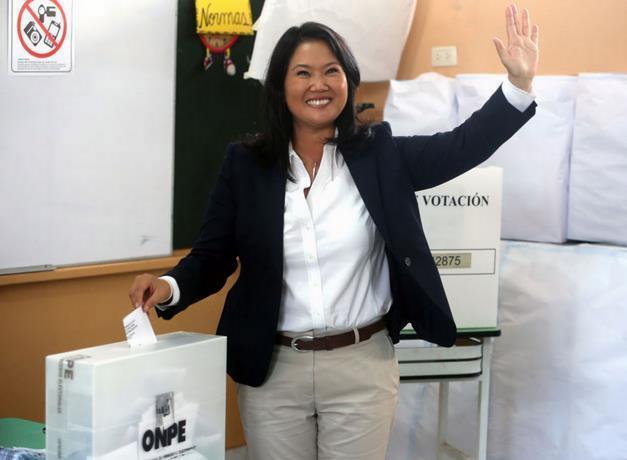 Keiko Fujimori denuncia un «fraude sistemático» en los comicios