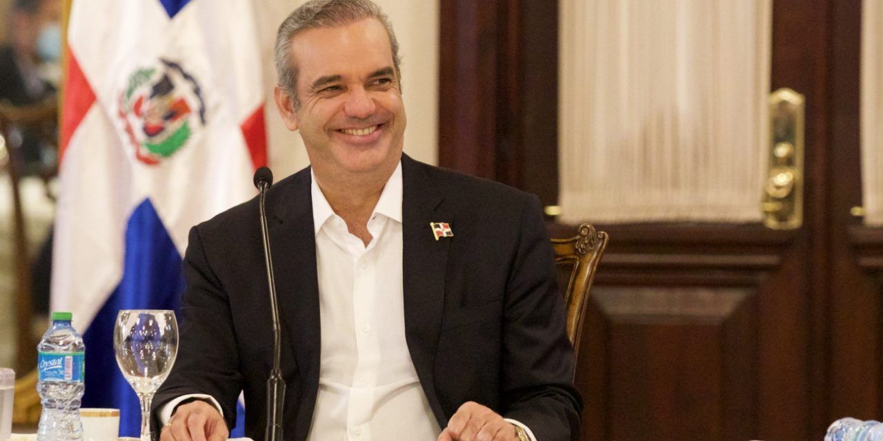 Presidente Abinader felicita equipo dominicano que clasificó a las Olimpiadas de Tokio