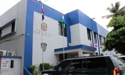 Policía apresa mujer con arma de fuego ilegal en Puerto Plata