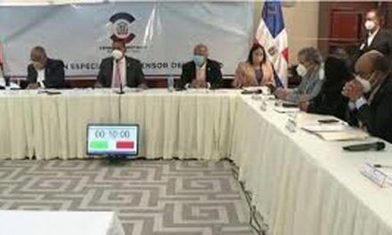 Comisión elige Defensor del Pueblo, pero no revela nombre