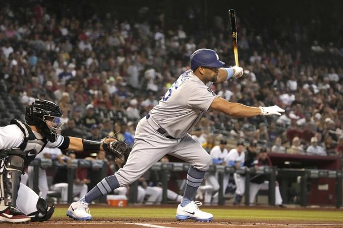 Con HR 673 de su carrera,Pujols guía Dodgers y supera a Mel Ott