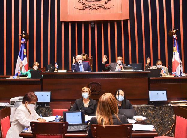 Senado aprueba en segunda lectura proyecto Ley Aduanas