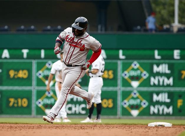 Abraham Almonte remolca cuatro con vuelacercas y sencillo