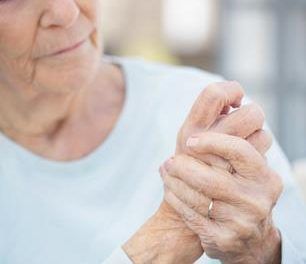 Artritis psoriásica, una enfermedad que afecta la piel y las articulaciones