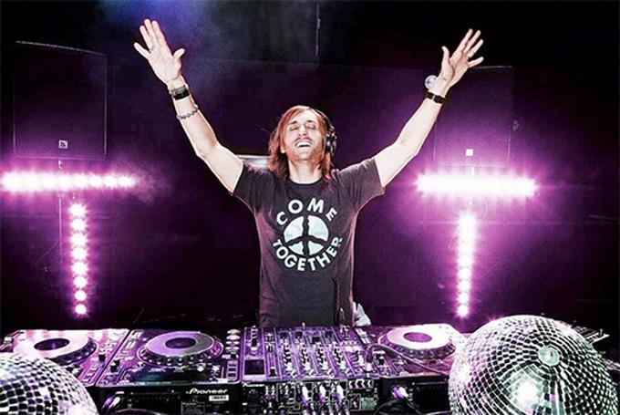 David Guetta vende su música por 100 millones de euros