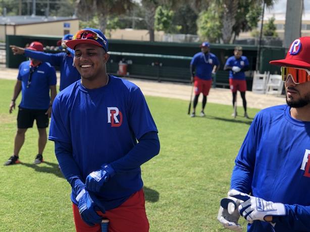 Erick Mejía y Denyi Reyes se reportaron a preparación