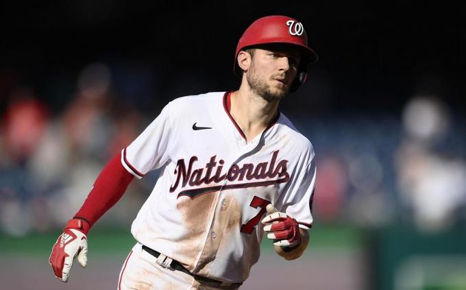 Trea Turner batea para el ciclo por tercera vez en su carrera