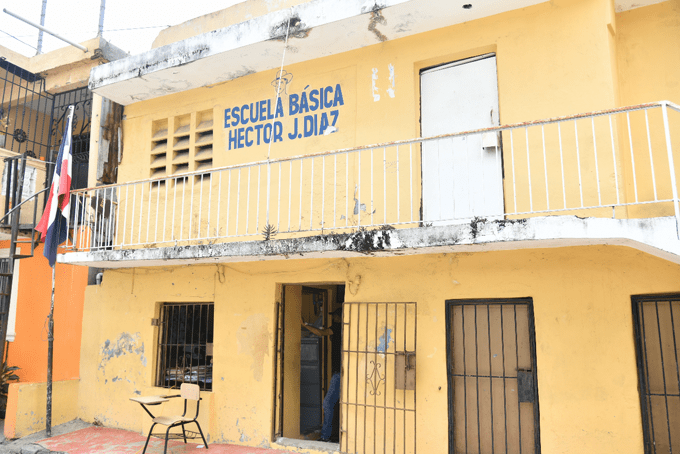 Educación mudará la deteriorada Escuela Héctor J. Díaz