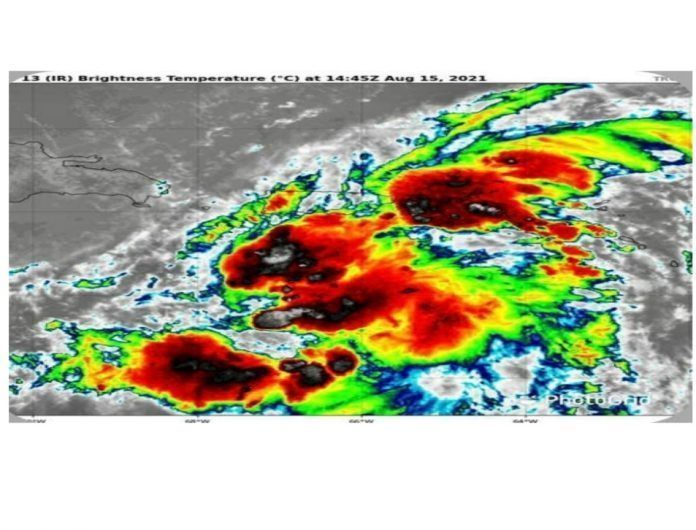 La tormenta Grace pasa por Territorio Dominicano, dejando calles inundadas, ríos desbordados