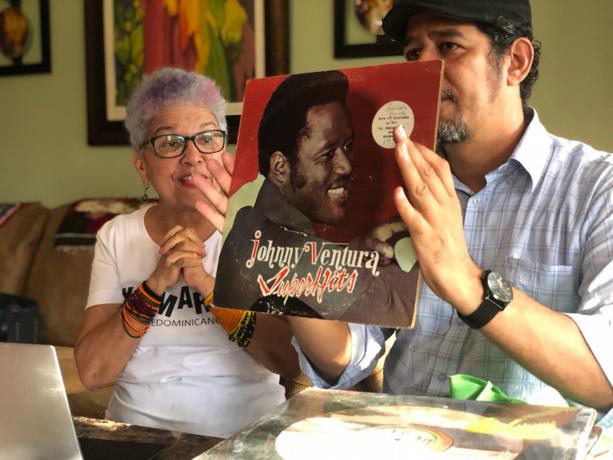 Análisis de contenido de las carátulas de Johnny Ventura