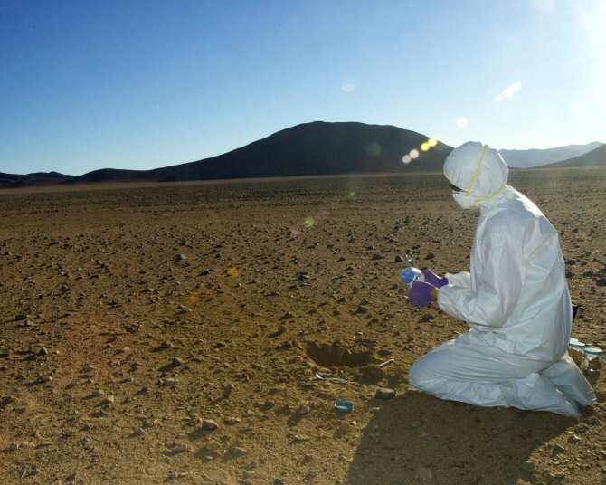 Vestigios de microbios en el lugar más seco de la Tierra