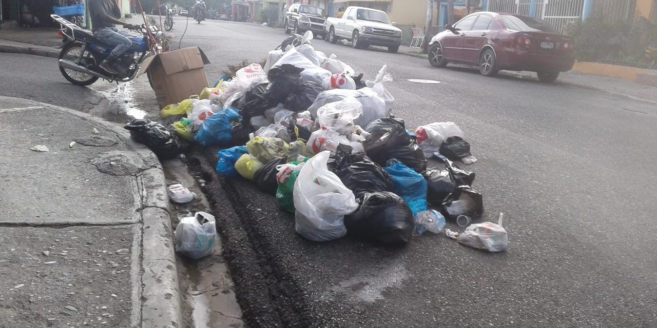 San Cristóbal “hedía” a basura podrida esta mañana