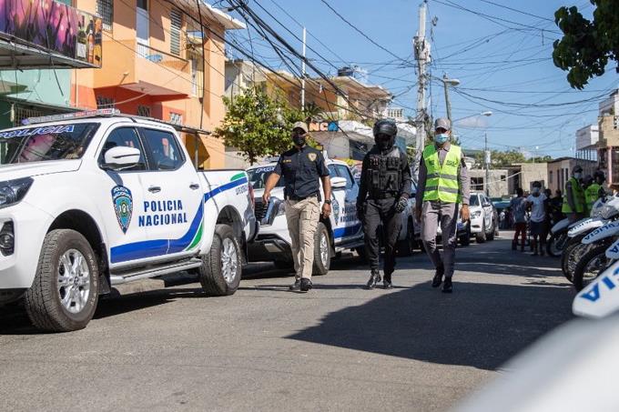 Cientos de agentes y equipos nuevos para labores de patrullaje