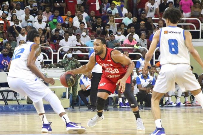 Guerrero y Leones se ponen a uno de la corona