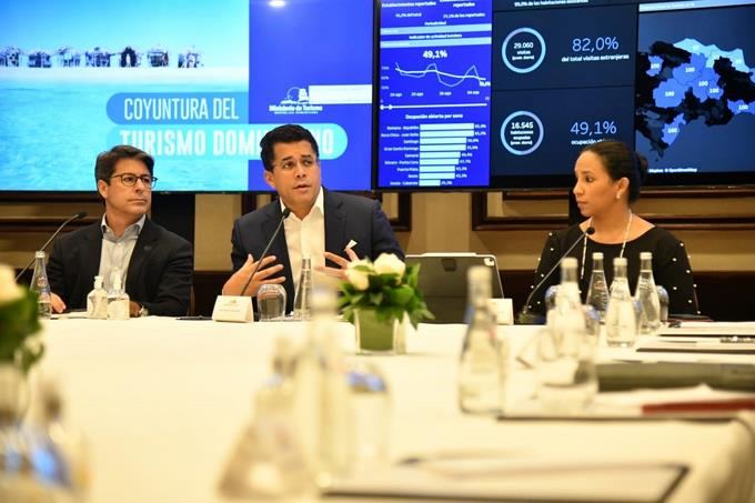 Han llegado 2.9 millones de turistas en ocho meses
