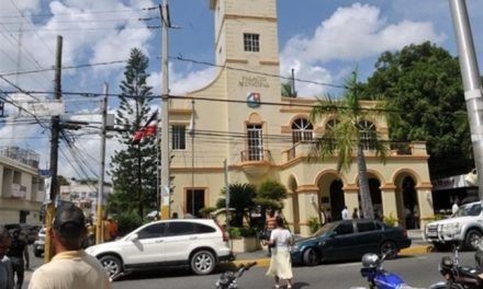 Ayutamiento San Cristóbal denuncia campaña sucia contra José Montás