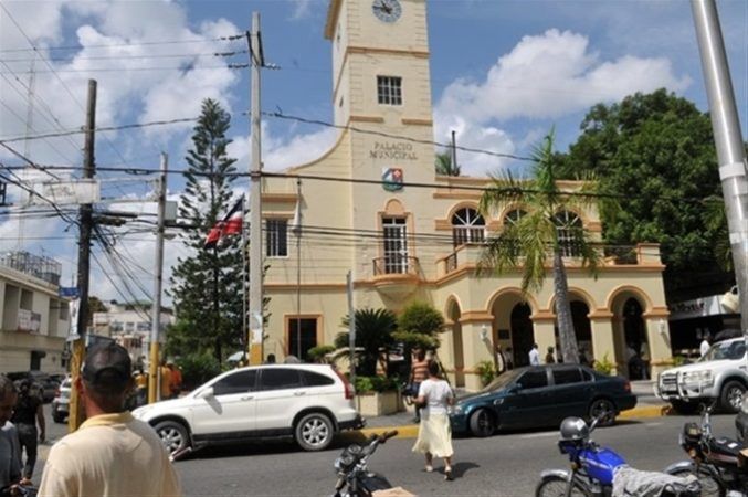 Ayutamiento San Cristóbal denuncia campaña sucia contra José Montás