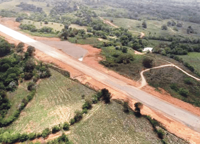 Tribunal revoca la licencia concedida al aeropuerto de Bávaro