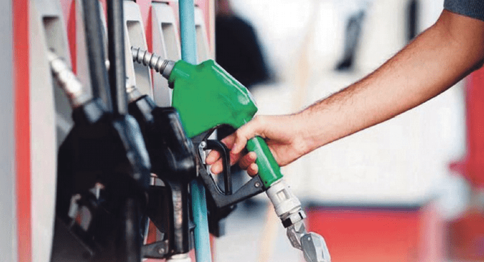 Alzas de combustibles en el mercado internacional sangran finanzas del Gobierno