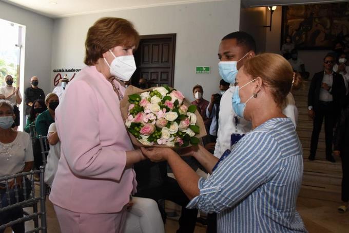 Ministerio de Cultura reconoce gestión de Carmen Heredia