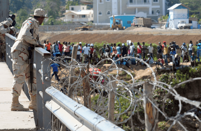 Más controles contra los haitianos ilegales