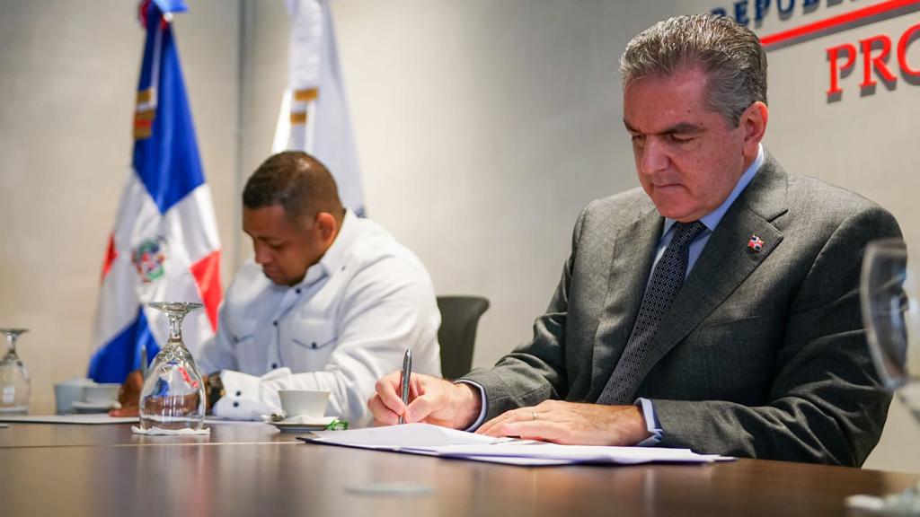 Propeep y Ayuntamiento de SPM construirán 50 viviendas a damnificados del huracán George