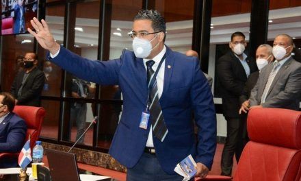Senador de SC somete modificación a Ley de la Policía Nacional