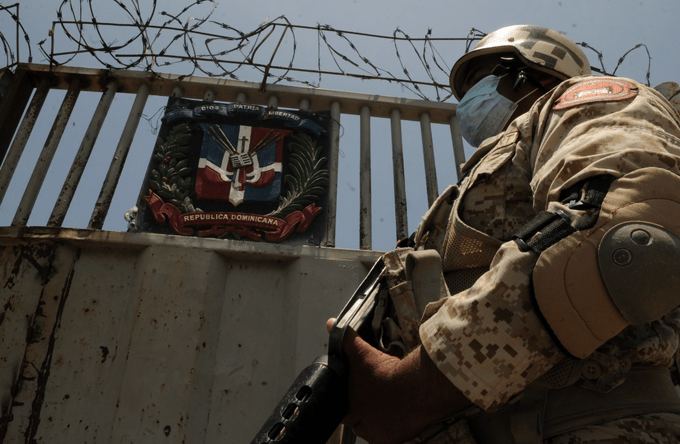 RD nunca se ha planteado una acción militar contra Haití