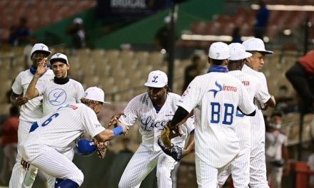 El Licey triunfa y detiene en cuatro su racha de fracasos
