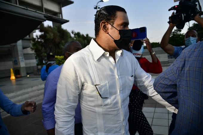 Sammy Sosa acude por segunda vez a la procuraduría para continuar interrogatorios