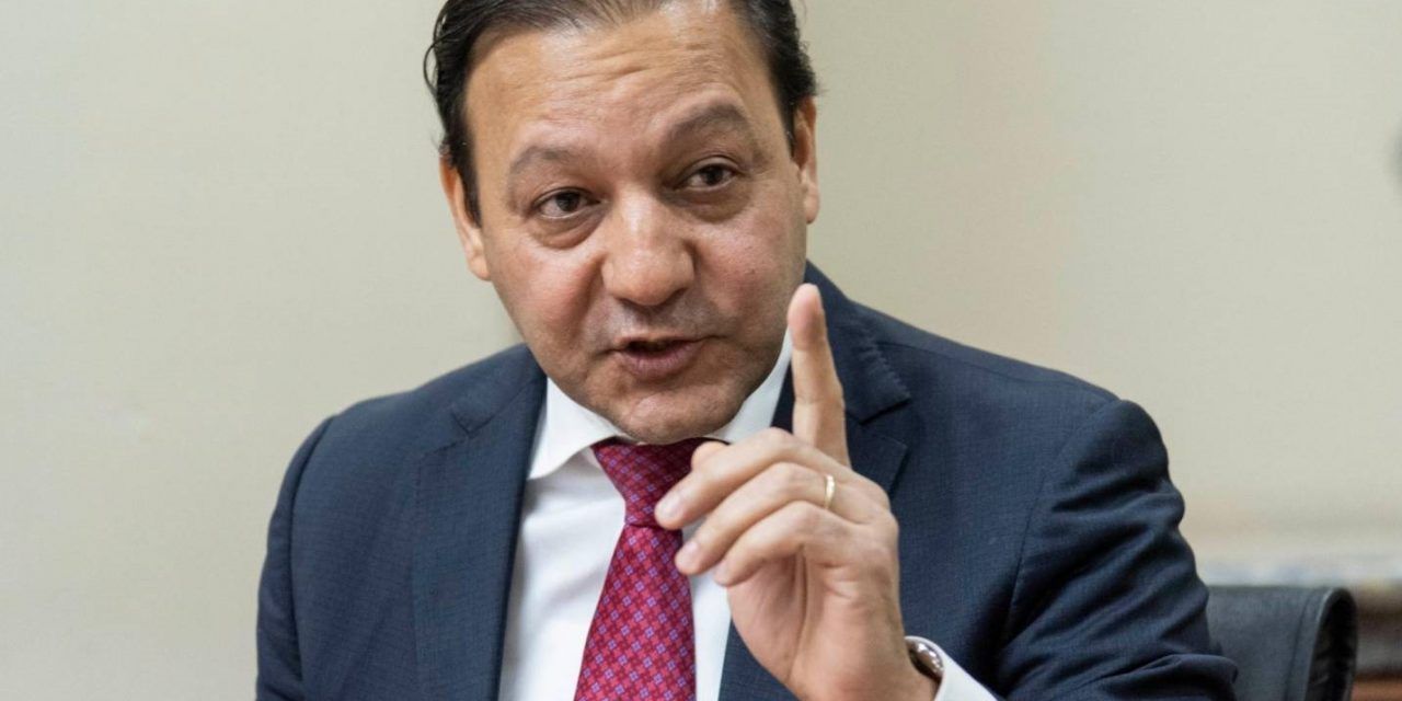 Inician embargo a cuentas de Abel Martínez y del Ayuntamiento por deuda de RD$ 9.5 millones