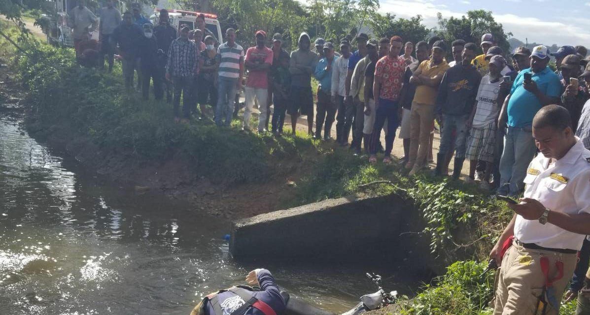 Encuentran hombre muerto en canal de riego en Villa Riva