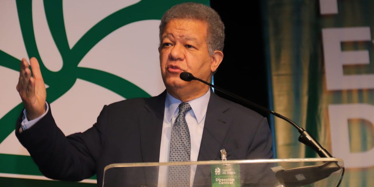 Expresidente Leonel Fernández cuestiona aumento en precio de energía eléctrica