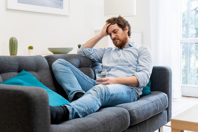 Cerebro y resaca: los cambios que produce el alcohol a nivel de neurona